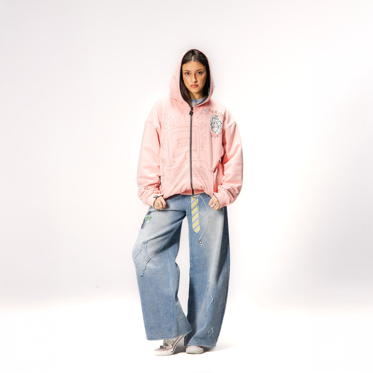 Sofia is 5'9 wearing size M
