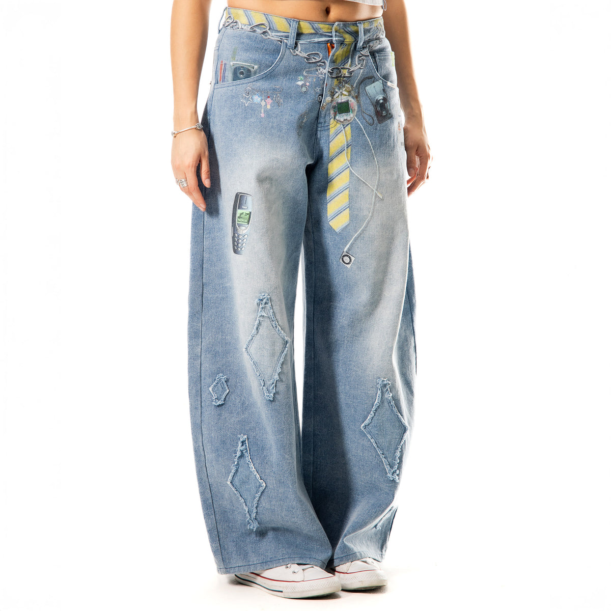 Sofia is 5'9 wearing size 28