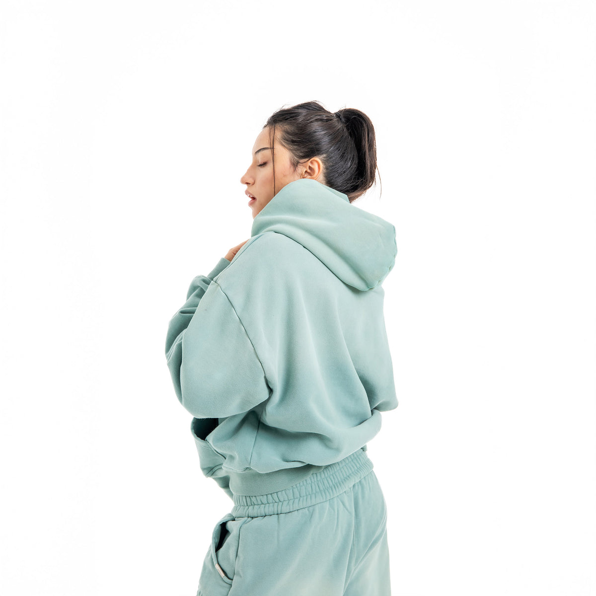 Sofia is 5'9 wearing size M