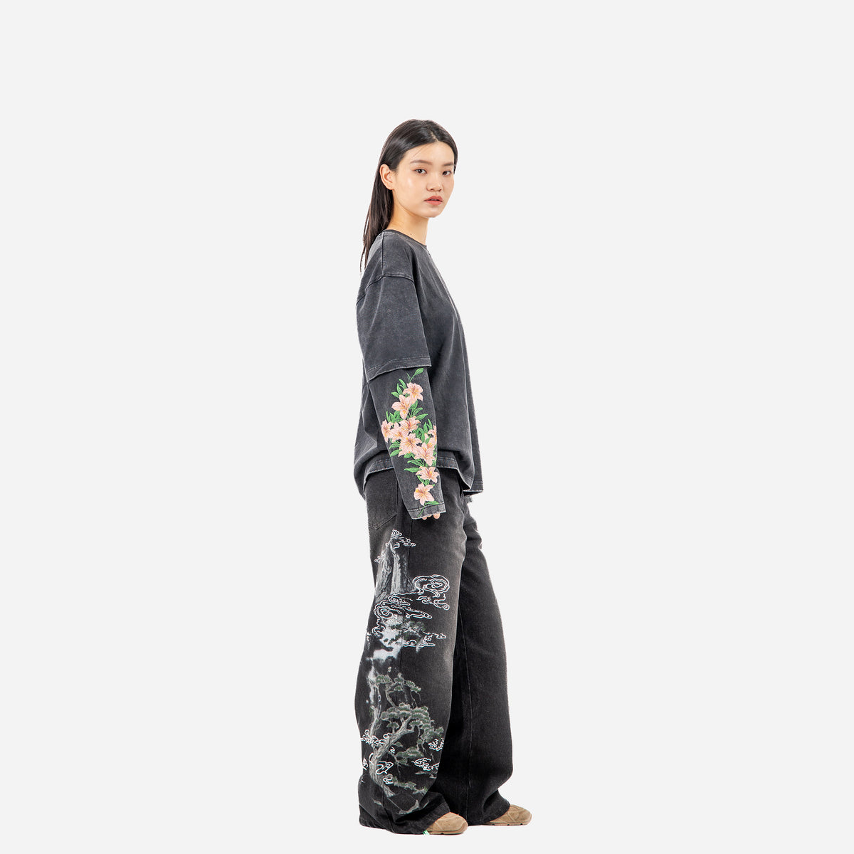 Ying is 5'9 wearing size S