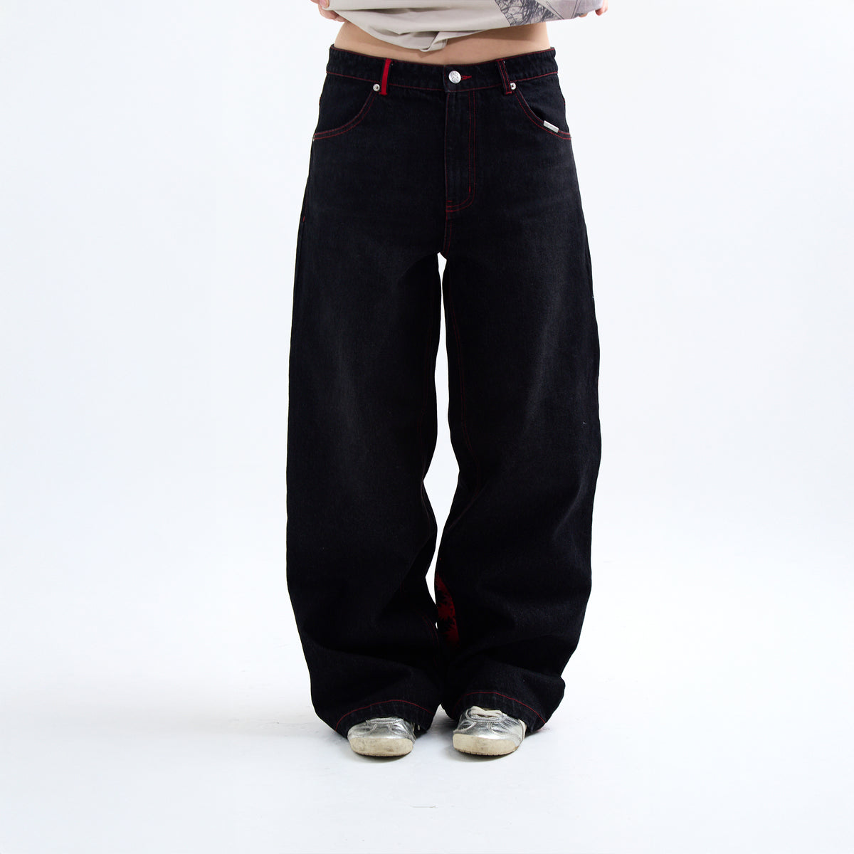 Rachel is 5'8 wearing size 30