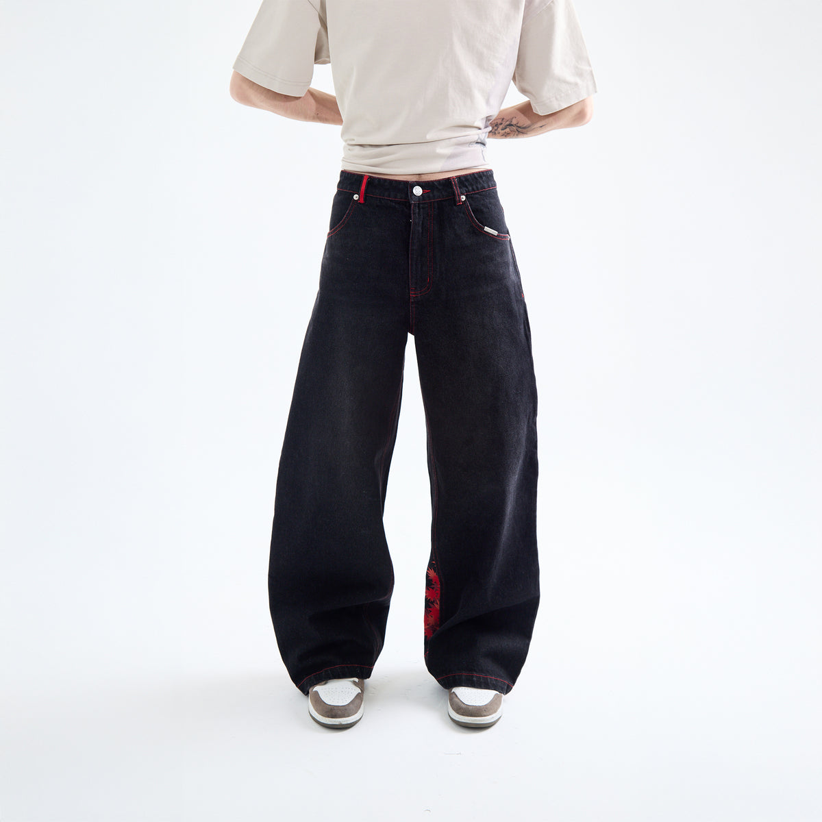 Haru is 5'11 wearing size 30