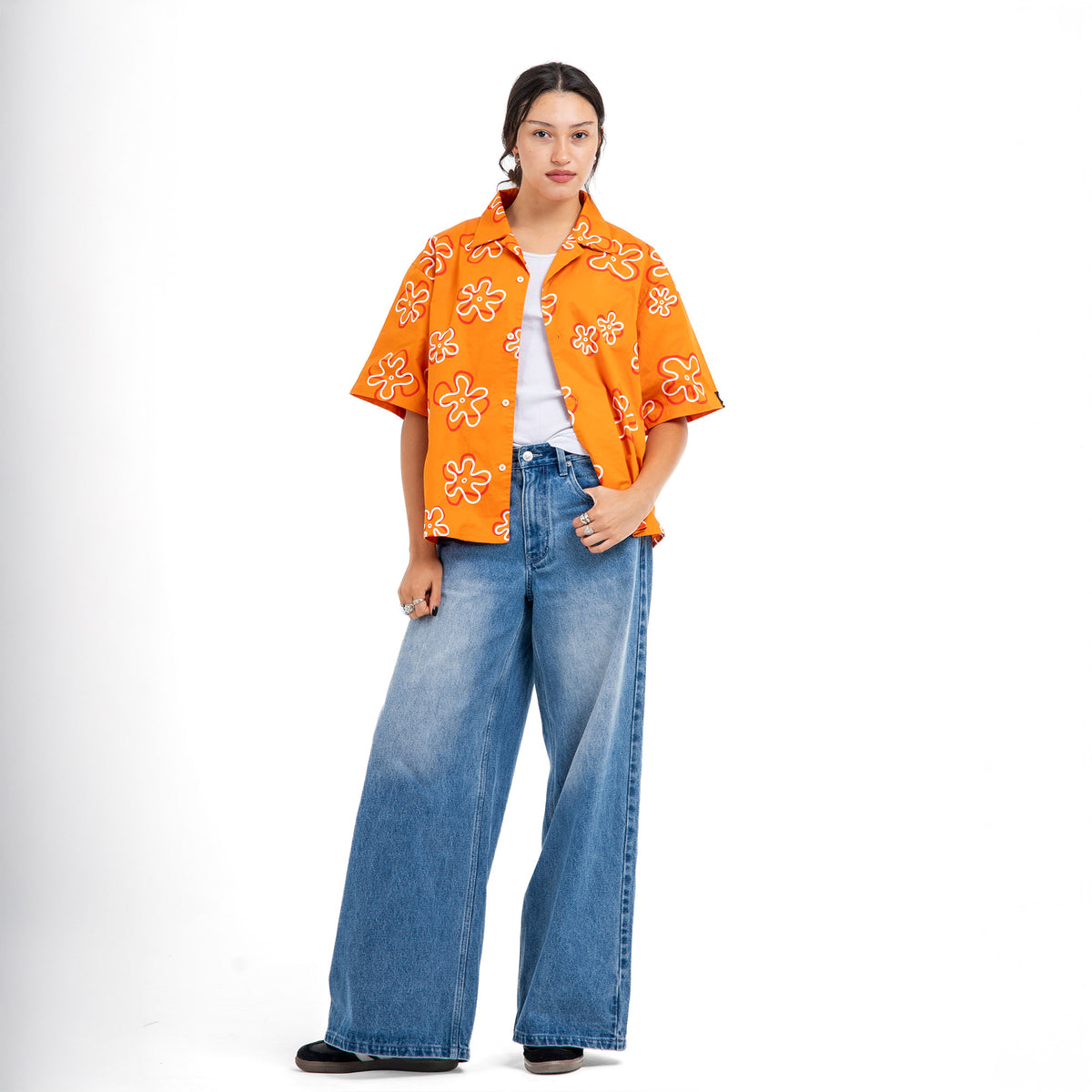 Sophia is 5'9 wearing size M