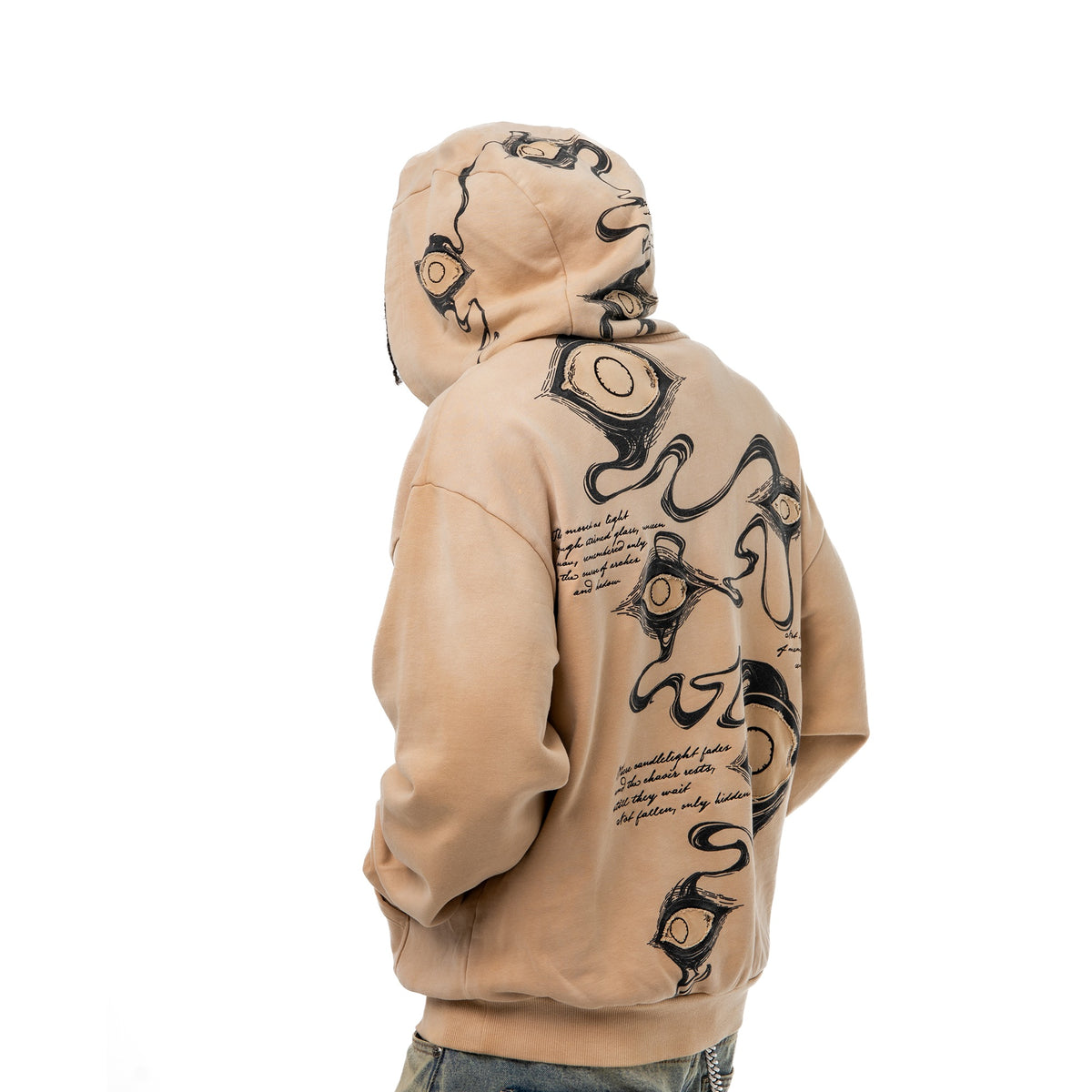 Jaylun is 6'2 wearing size M