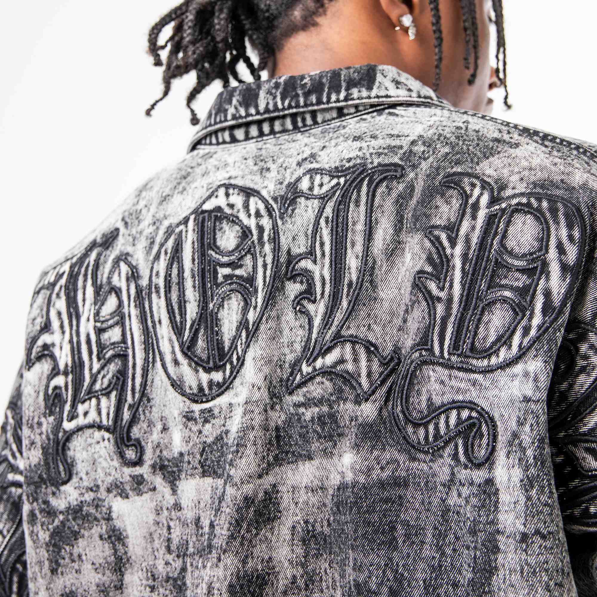 Holy Jacket – Shihiko