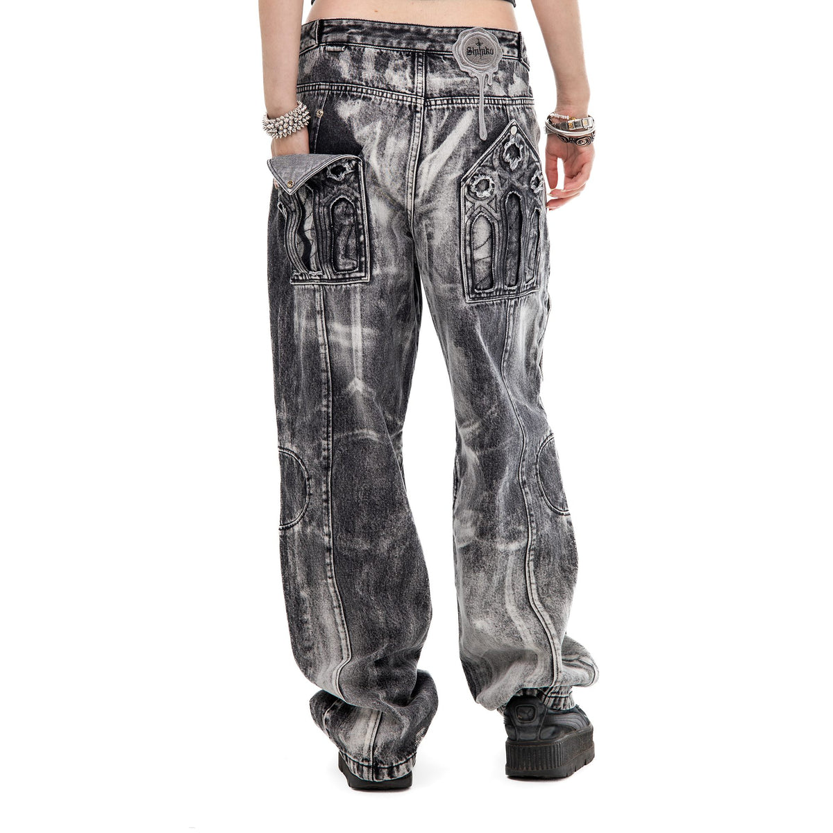 Yaz is 5'7 wearing waist 30