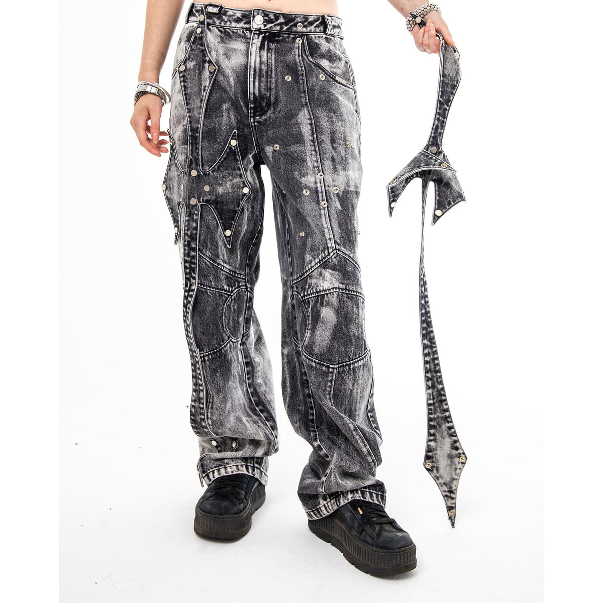 Yaz is 5'7 wearing waist 30